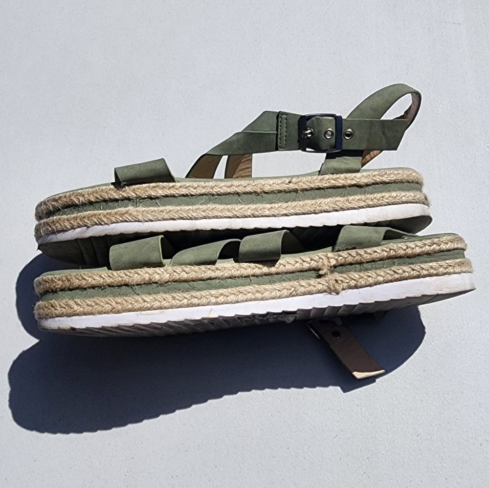 Rocawear size 10 sage green platform espadrille sandals used good - Picture 3 of 8